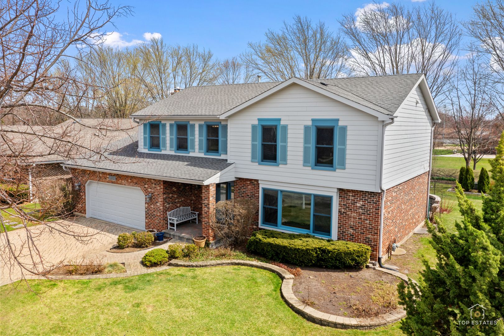 225 Fairway Drive — Prospect Heights, IL 60070