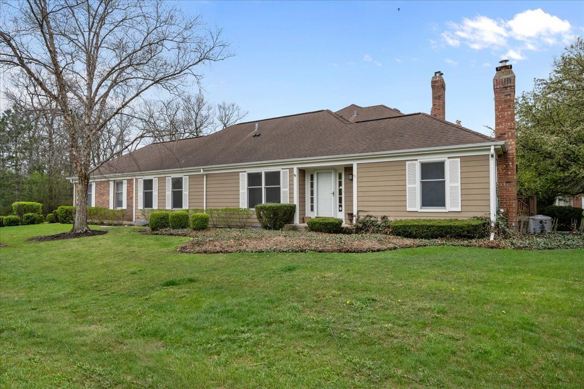 17 Sommerset Lane — Lincolnshire, IL 60069