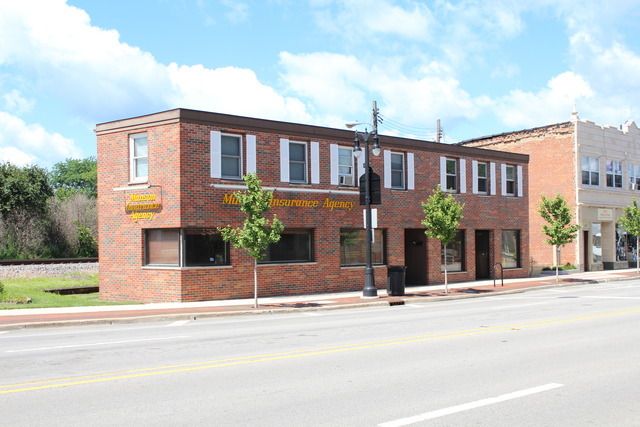 332-336 E Lincoln Highway — DeKalb, IL 60115