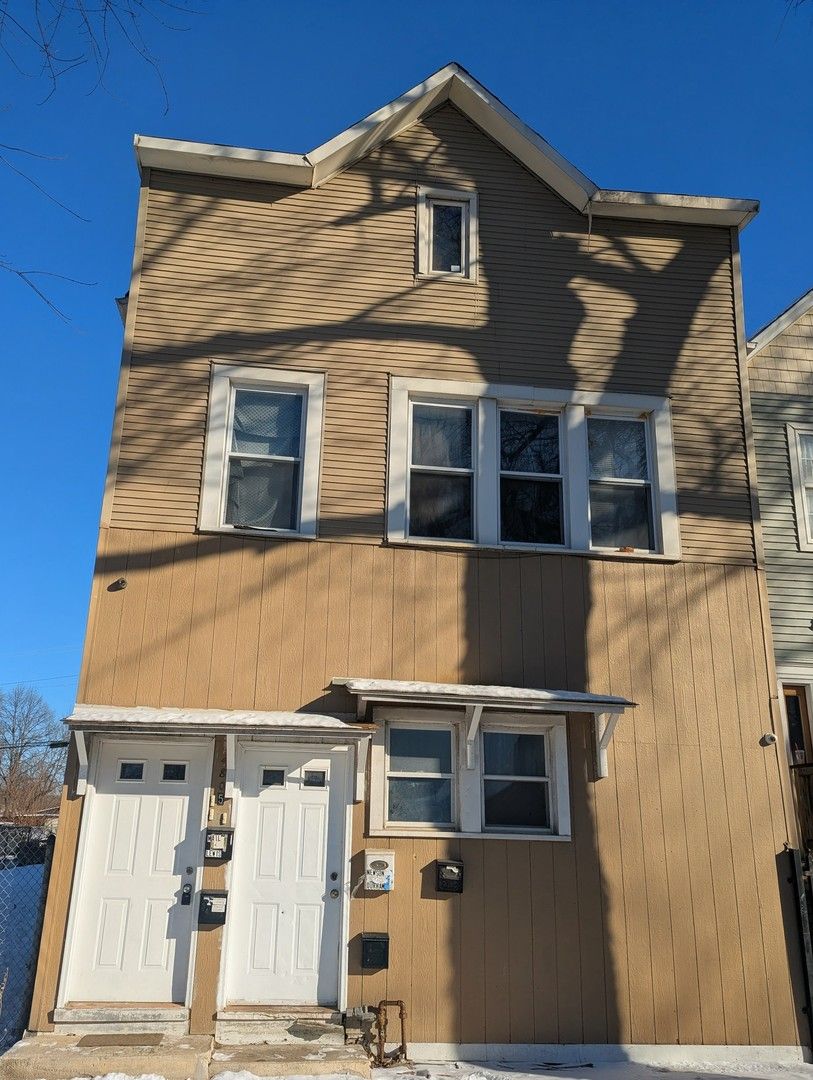 4805 Elizabeth Street, Chicago, IL 60609