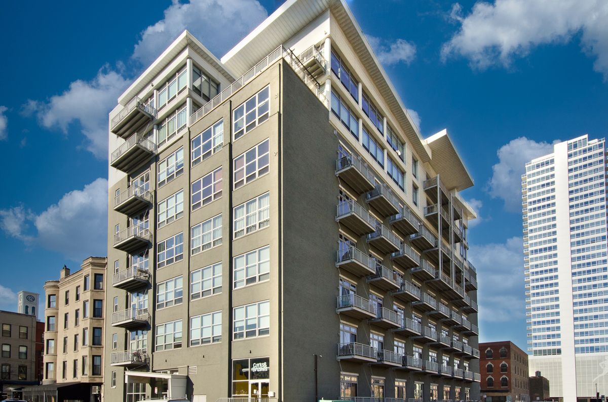 770 Gladys Avenue, Chicago, IL 60661