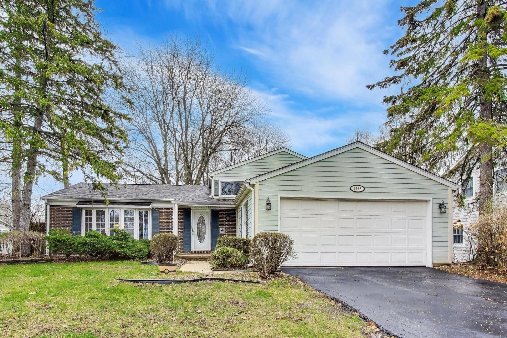 1918 Templar Drive — Naperville, IL 60565