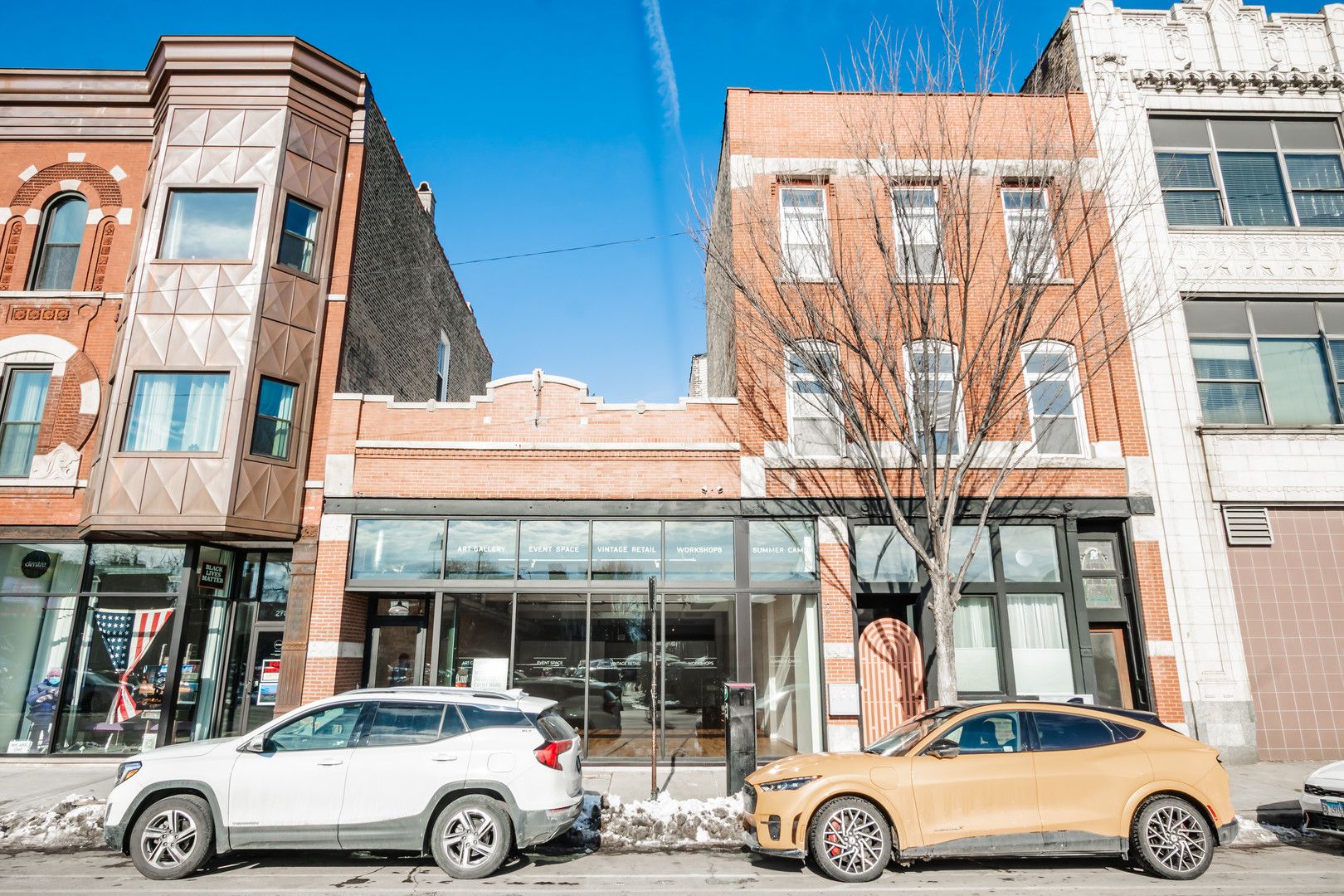 2712 W North Avenue — Chicago, IL 60647