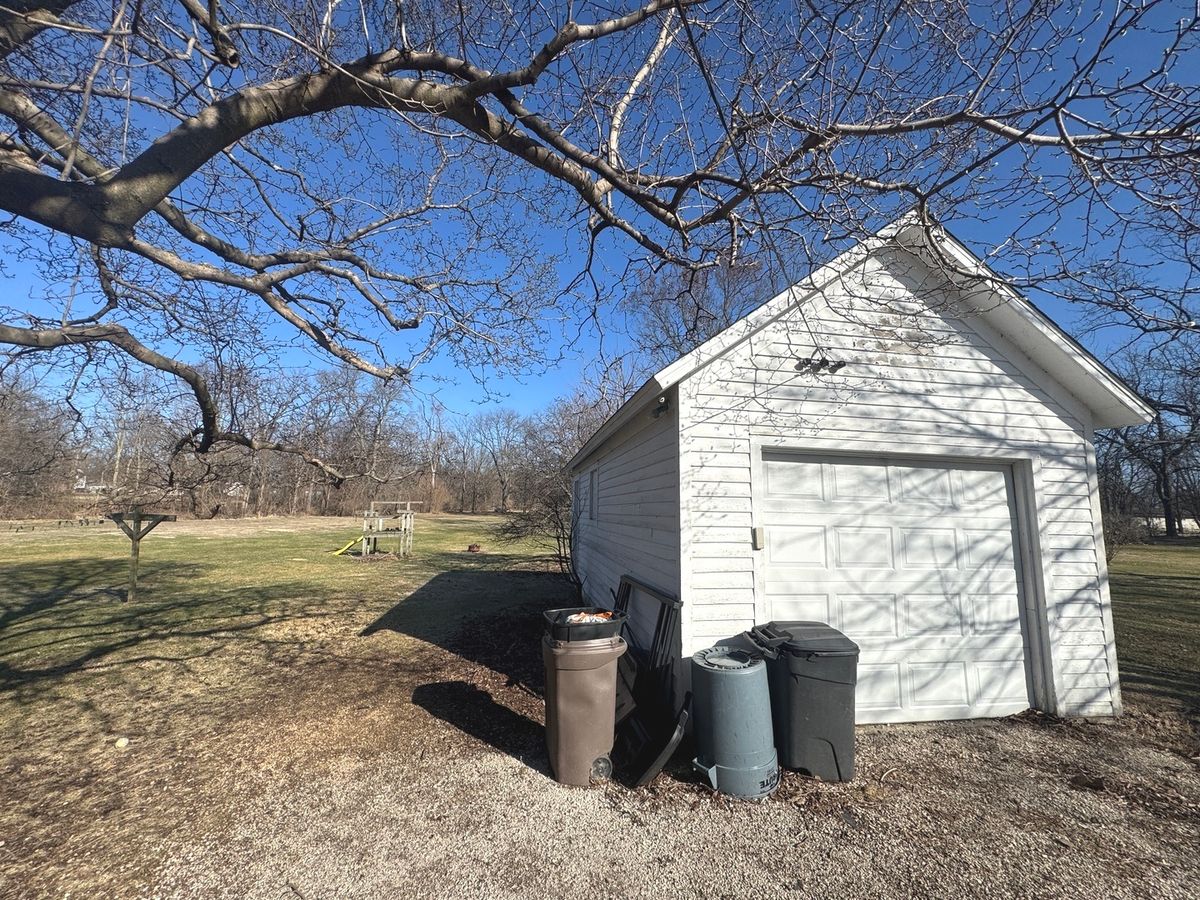 616 E Main Street, Amboy, IL 61310