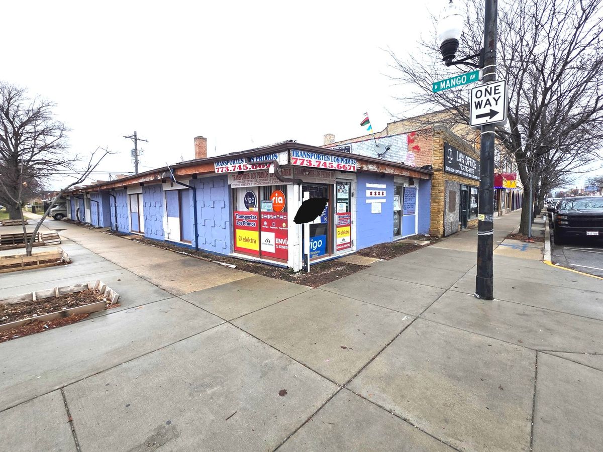 5724 Diversey Avenue, Chicago, IL 60639