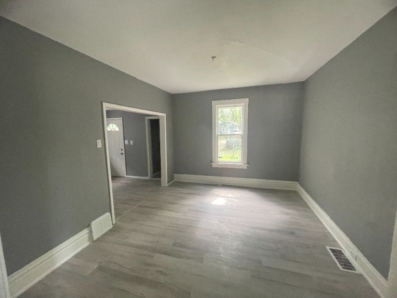 2106 W MILLMAN Street, Peoria, IL 61605