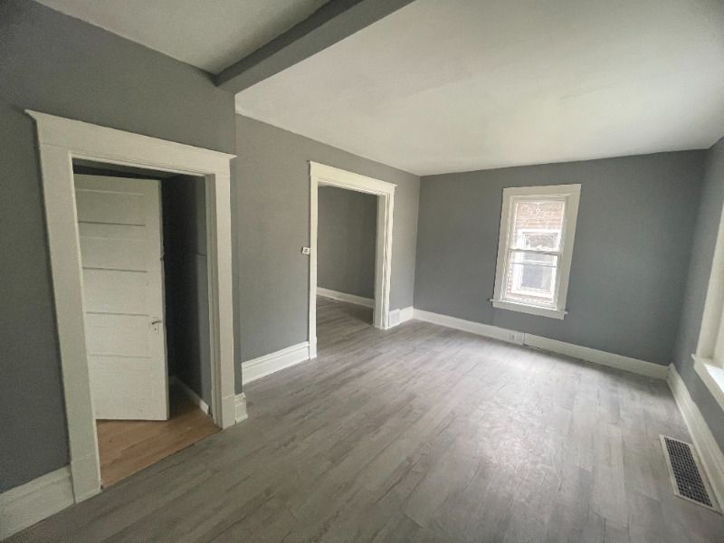 2106 W MILLMAN Street, Peoria, IL 61605