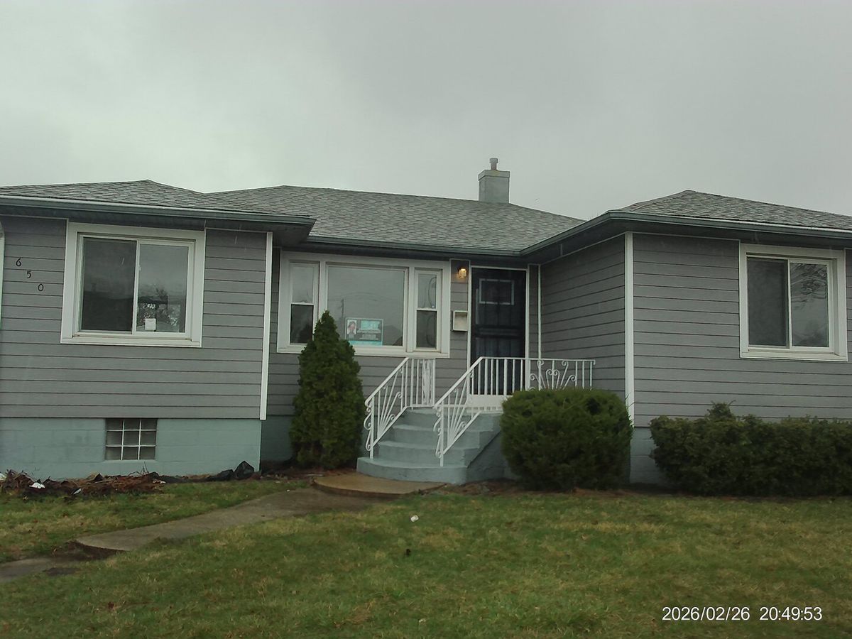 650 Greenbay Avenue, Calumet City, IL 60409