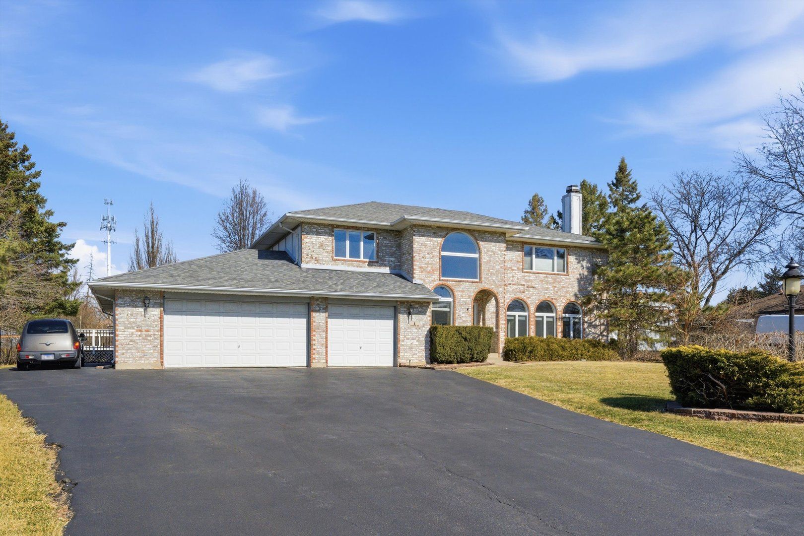 1 Longwood Way — Lemont, IL 60439