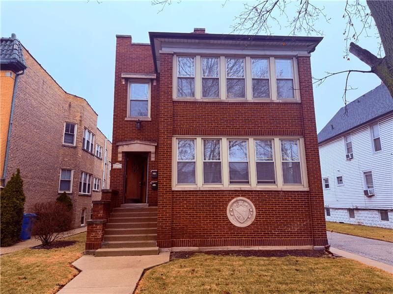 4441 Kilbourn Avenue, Chicago, IL 60630