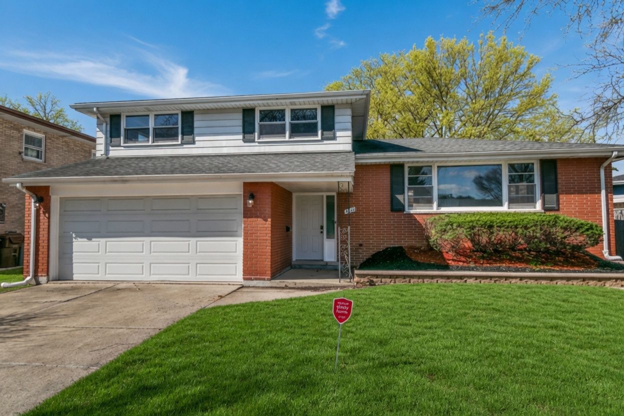 9204 Kedvale Avenue — Oak Lawn, IL 60453