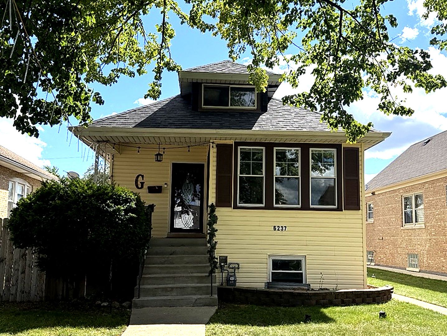 6237 W School Street — Chicago, IL 60634