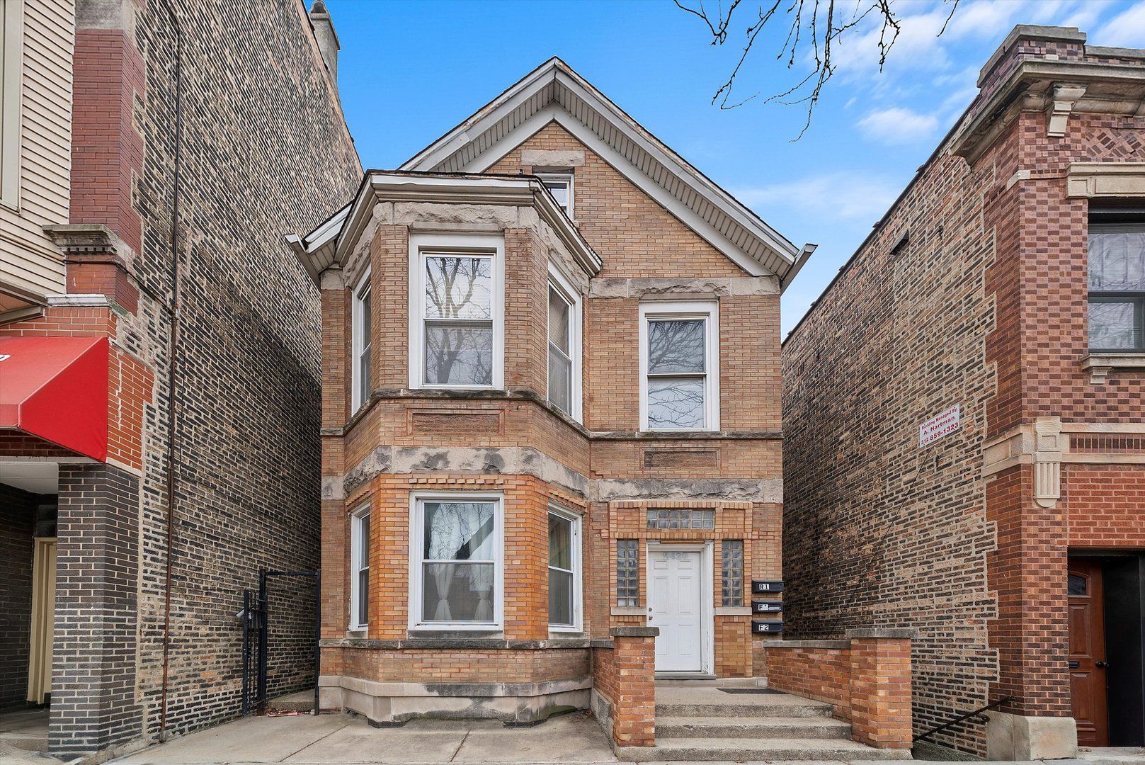 2420 S Oakley Avenue #2 — Chicago, IL 60608