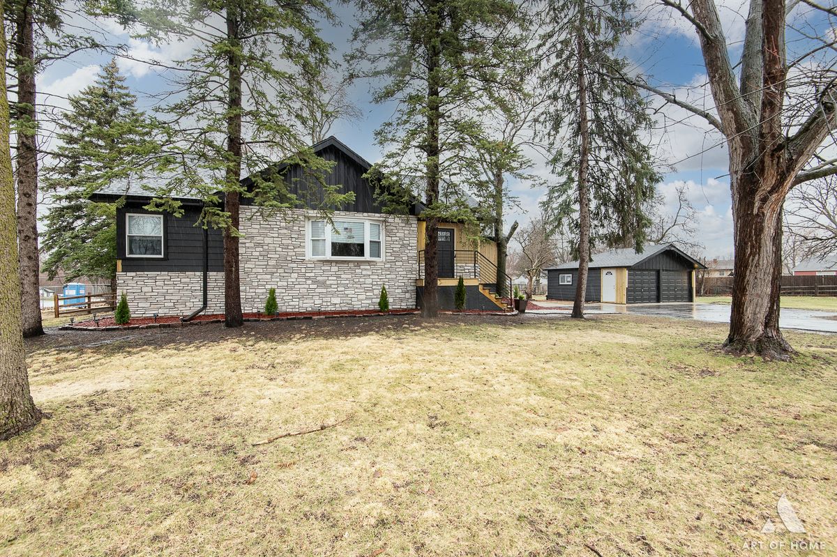 8459 85th Court, Hickory Hills, IL 60457