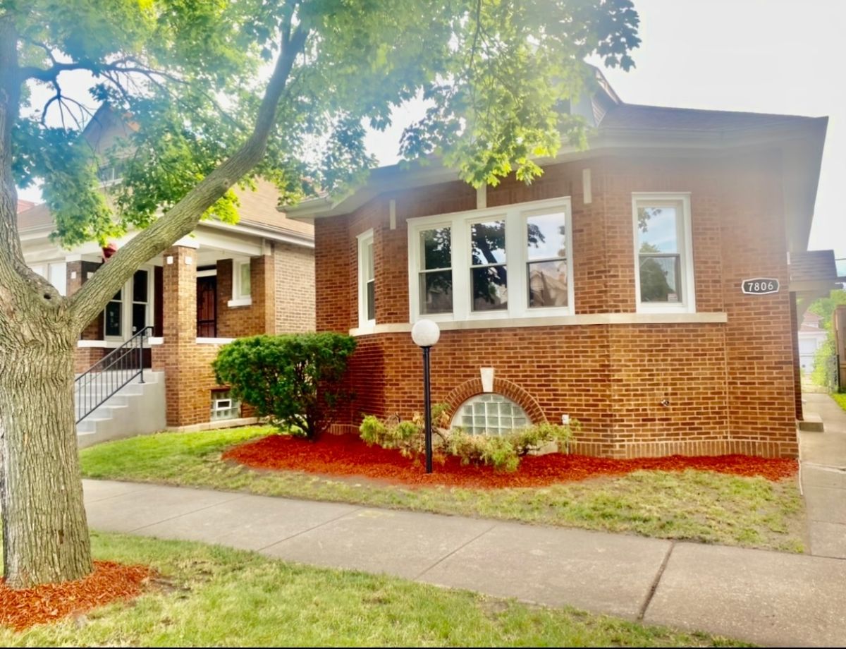 7806 Rhodes Avenue, Chicago, IL 60619