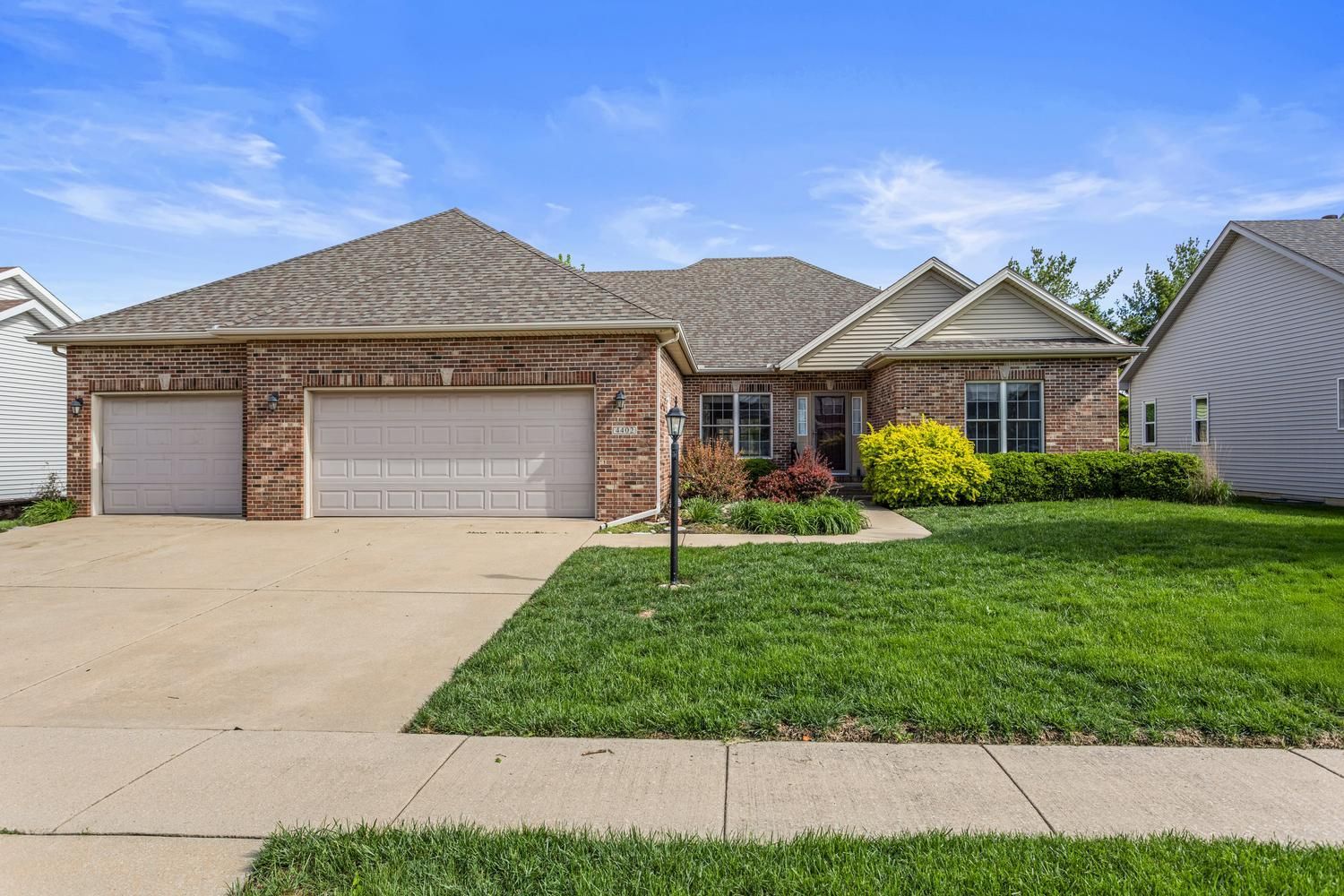 4402 Crossgate Drive — Champaign, IL 61822
