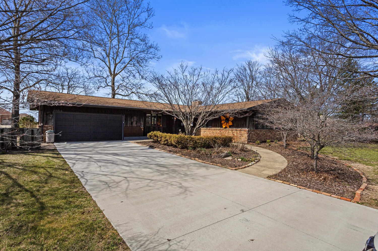 3301 S Prospect Avenue — Champaign, IL 61822