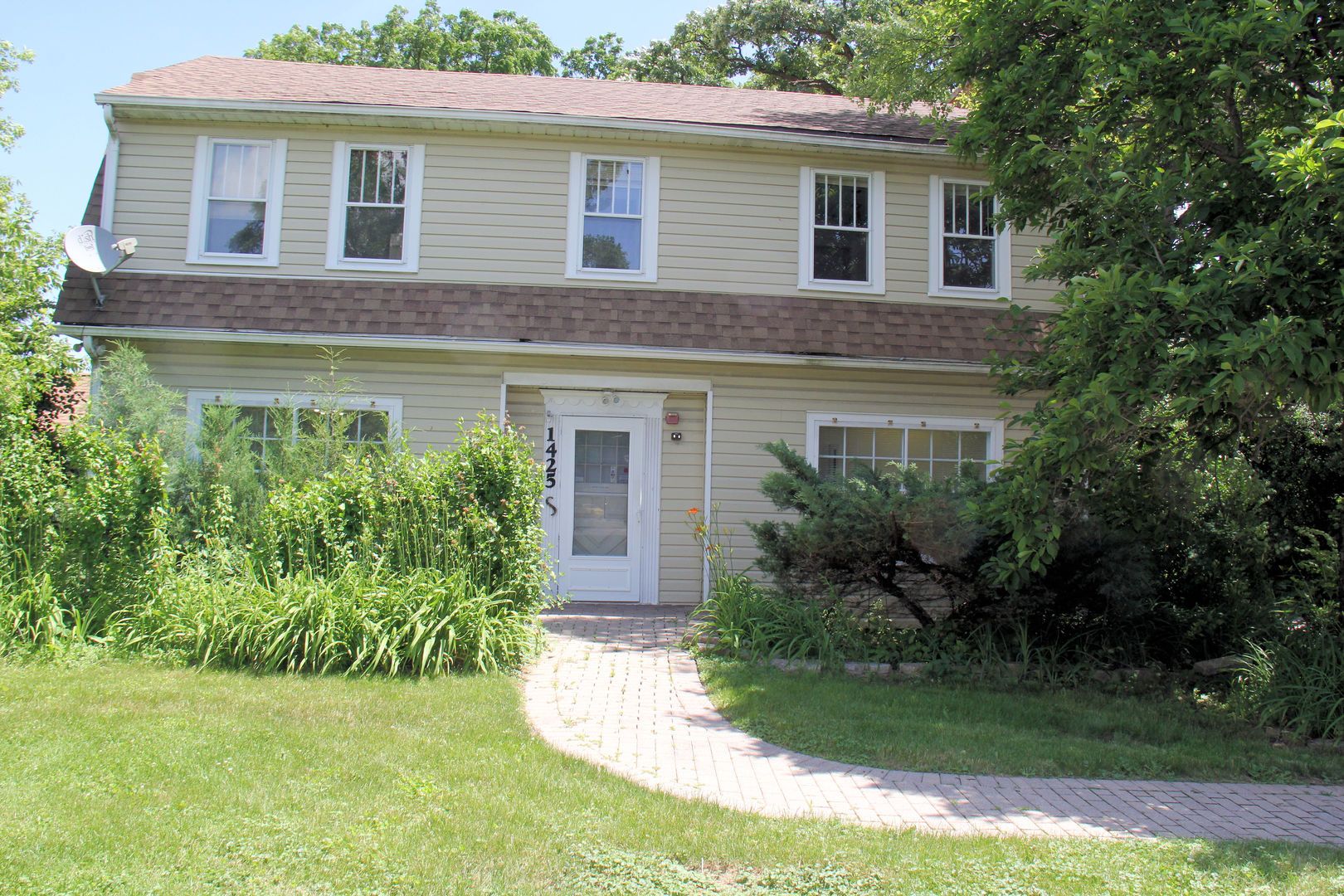 1425 S Neltnor Boulevard — West Chicago, IL 60185