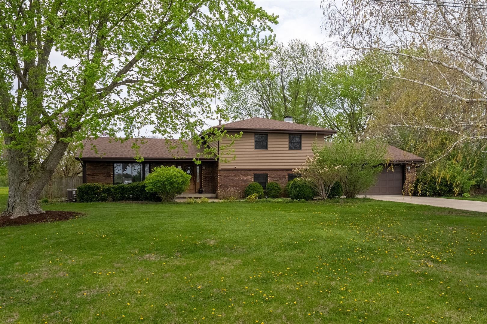 1102 Countryside Lane — Pontiac, IL 61764