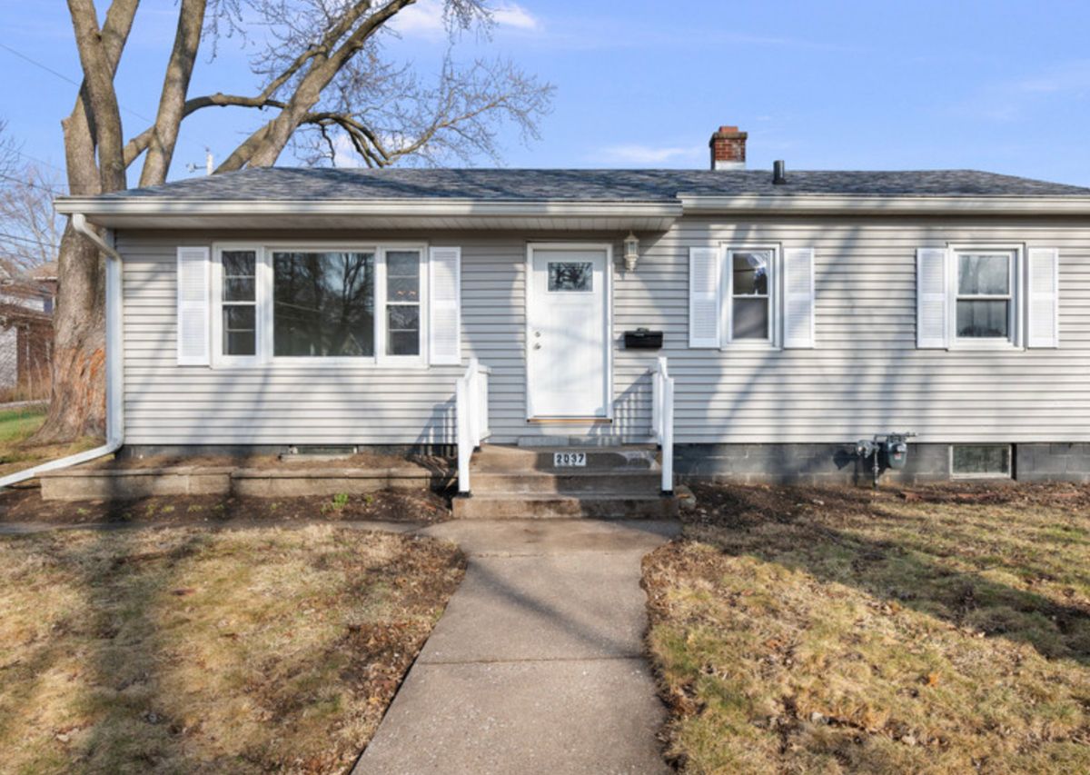 2037 Leclaire Street, Davenport, IA 52803
