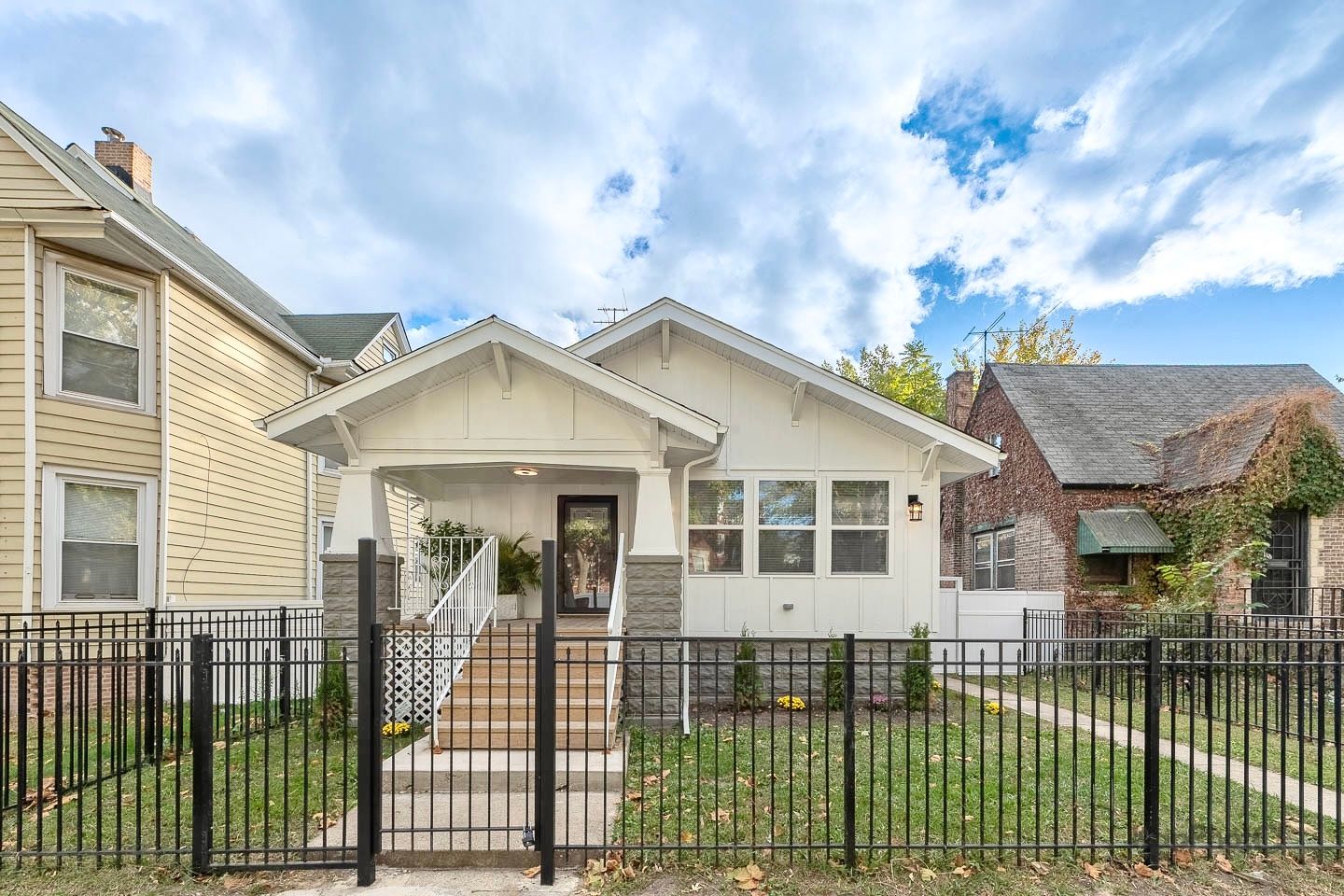 11935 S Stewart Avenue — Chicago, IL 60628