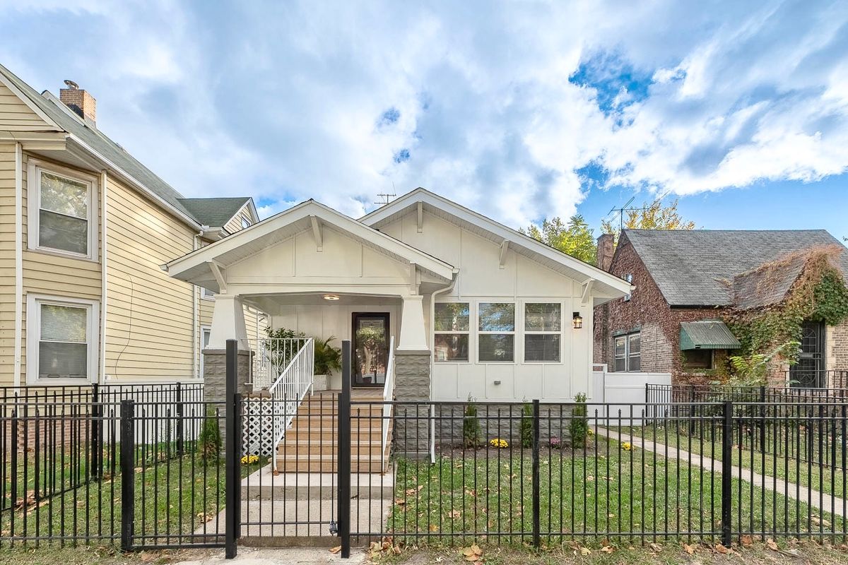 11935 Stewart Avenue, Chicago, IL 60628
