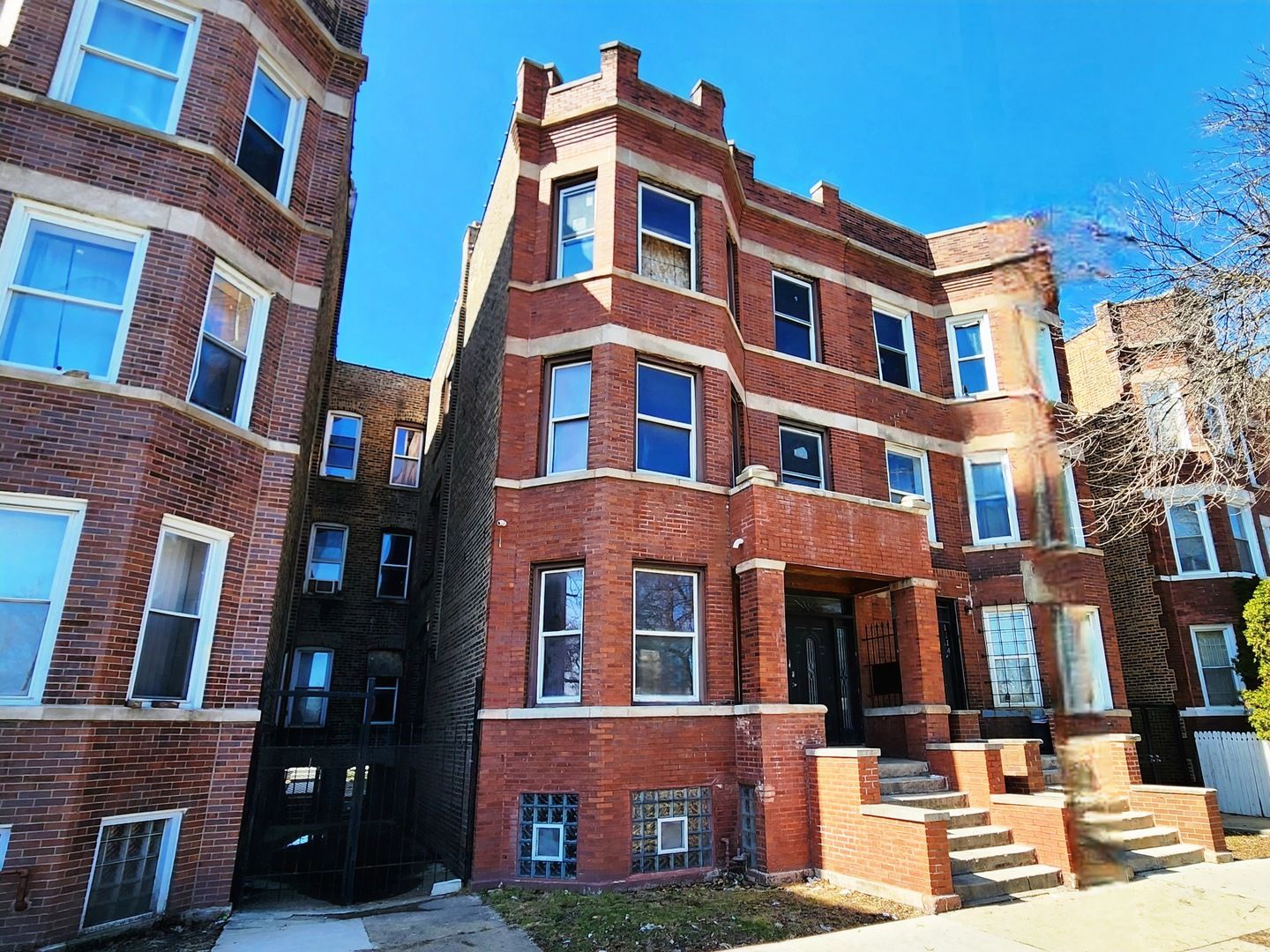 1116 S California Avenue — Chicago, IL 60612