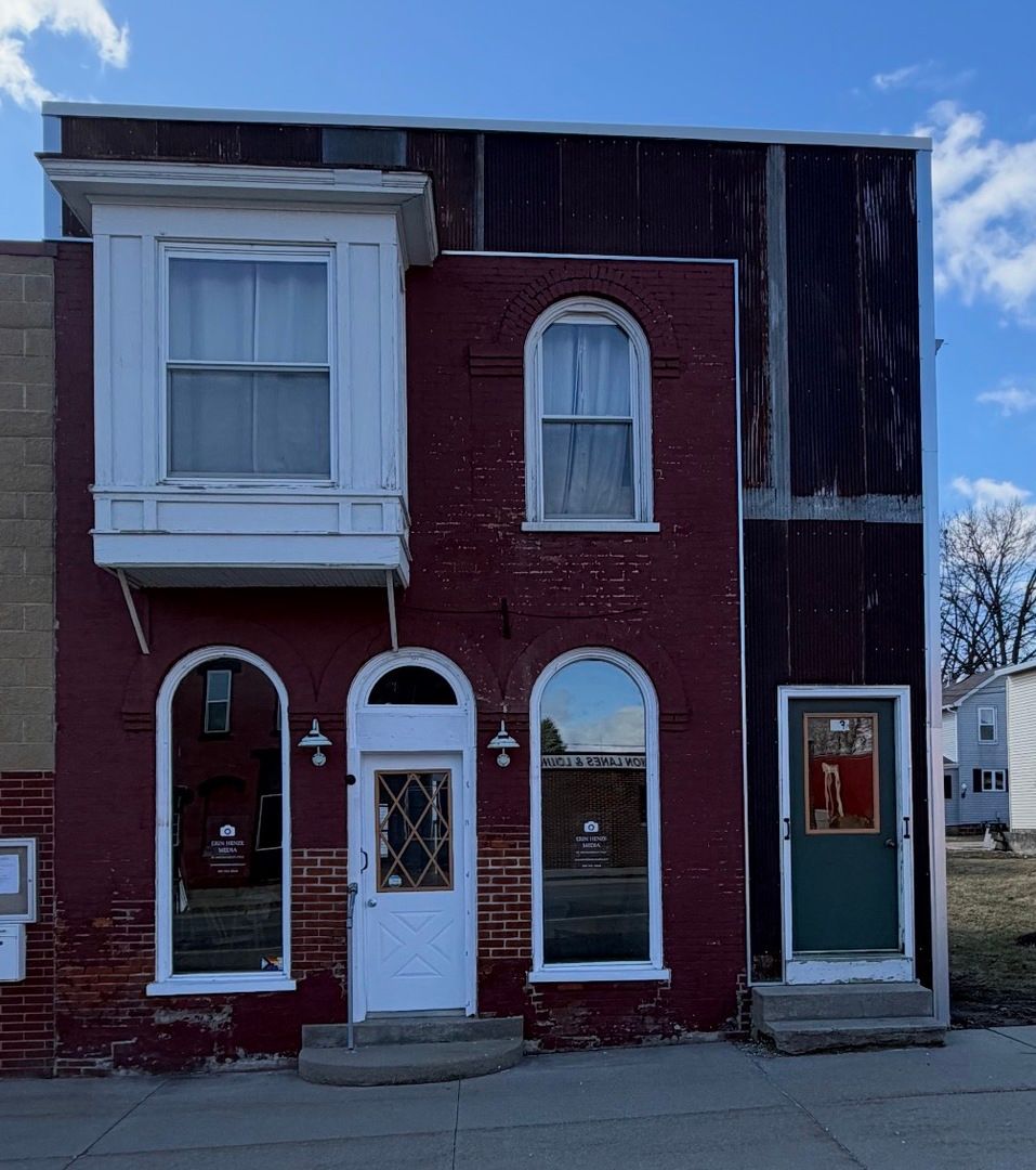 13 Market Street, Shannon, IL 61078