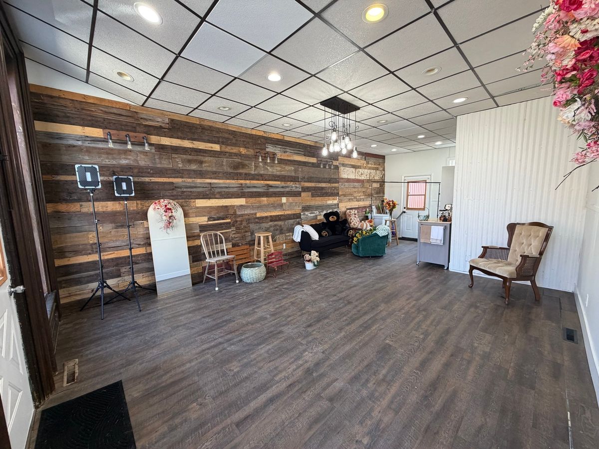 13 E Market Street, Shannon, IL 61078