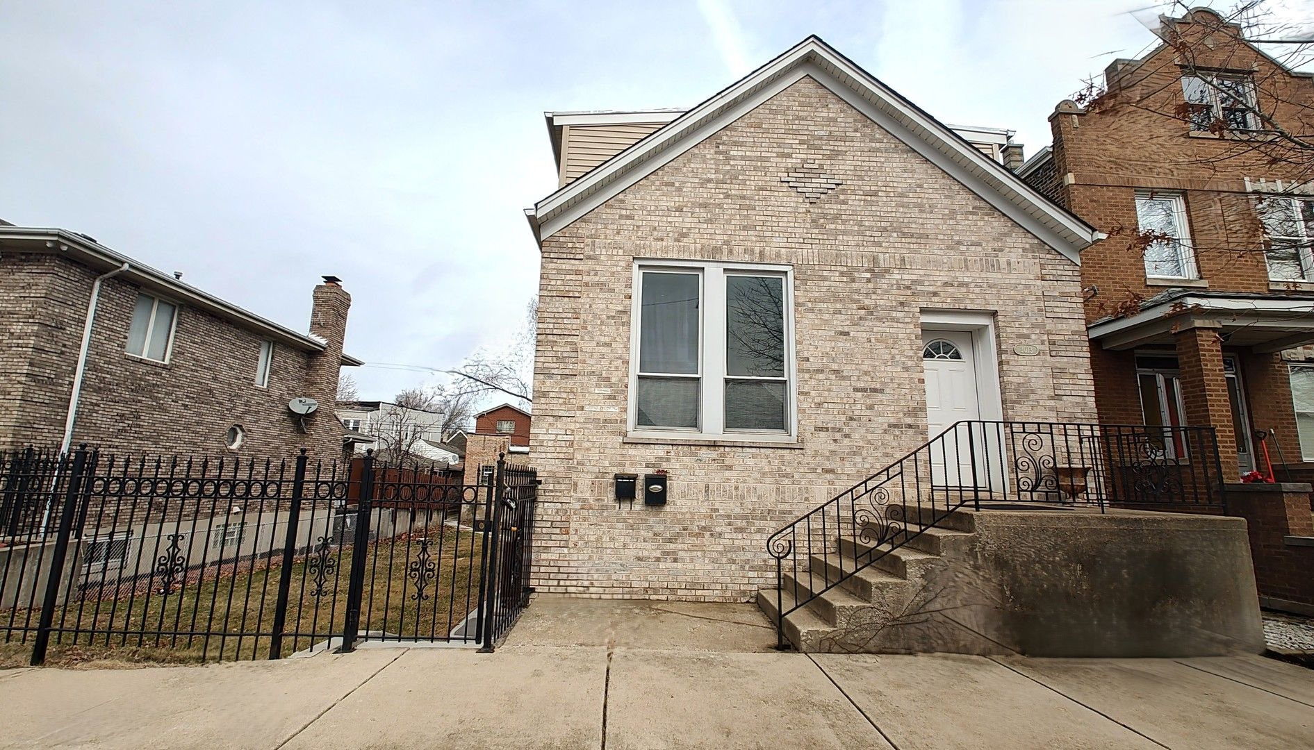 3013 Haynes Court — Chicago, IL 60608