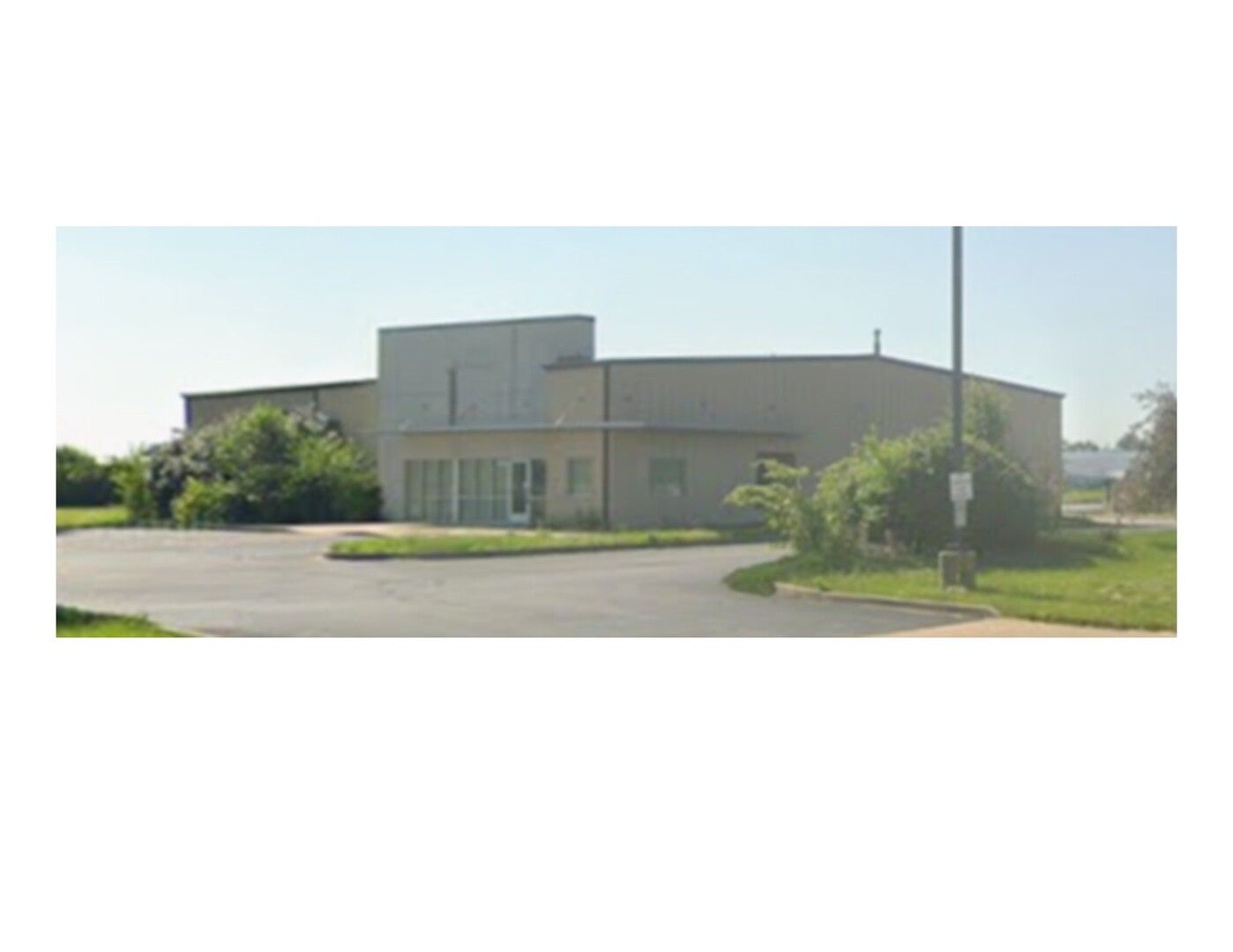 1235 E University Drive — Macomb, IL 61455