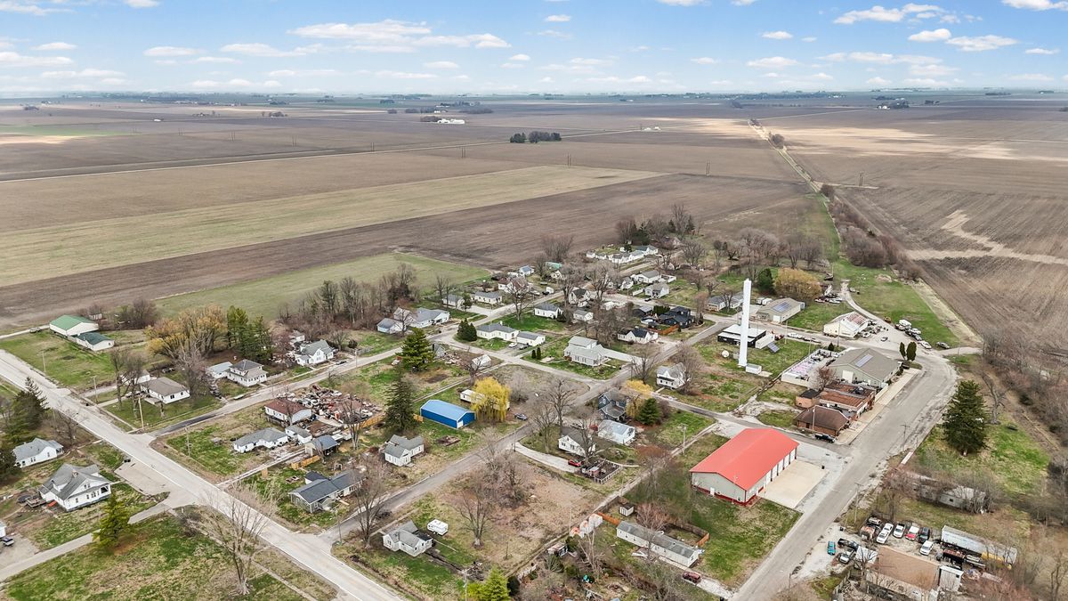 107 Sheridan Street, Longview, IL 61852