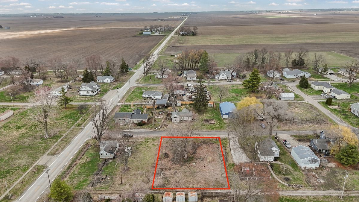 107 Sheridan Street, Longview, IL 61852