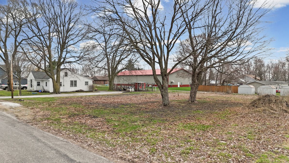 107 Sheridan Street, Longview, IL 61852