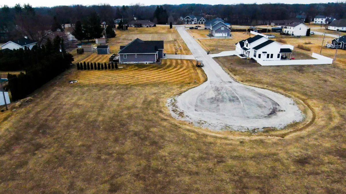 101 Rustic Lake Court, Colona, IL 61241