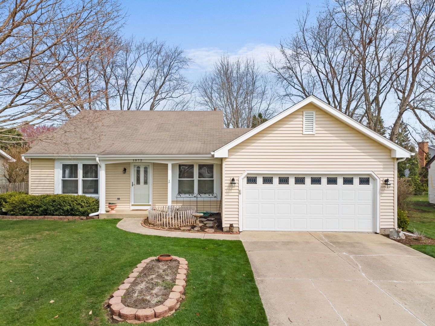 1072 Cedar Crest Drive — Crystal Lake, IL 60014