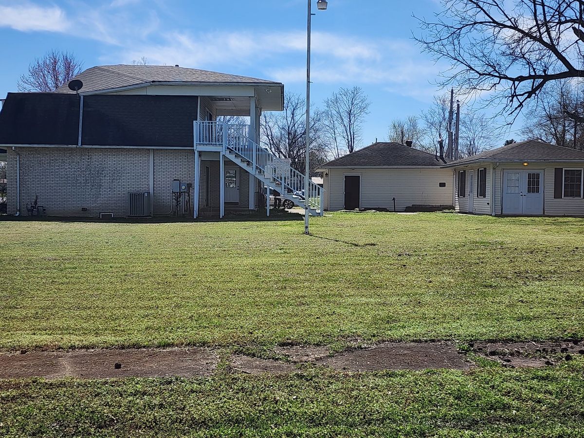 113 Jackson Street, Hurst, IL 62949