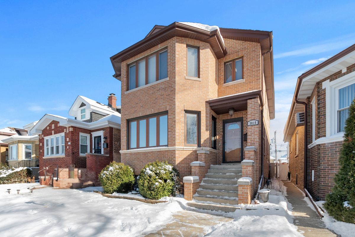 3015 76th Court, Elmwood Park, IL 60707