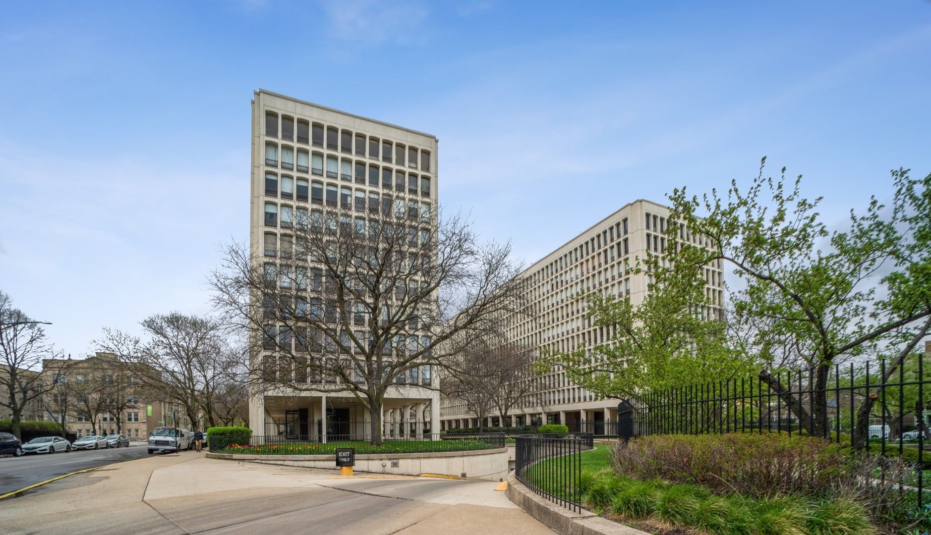 1450 E 55th Place #720S — Chicago, IL 60637