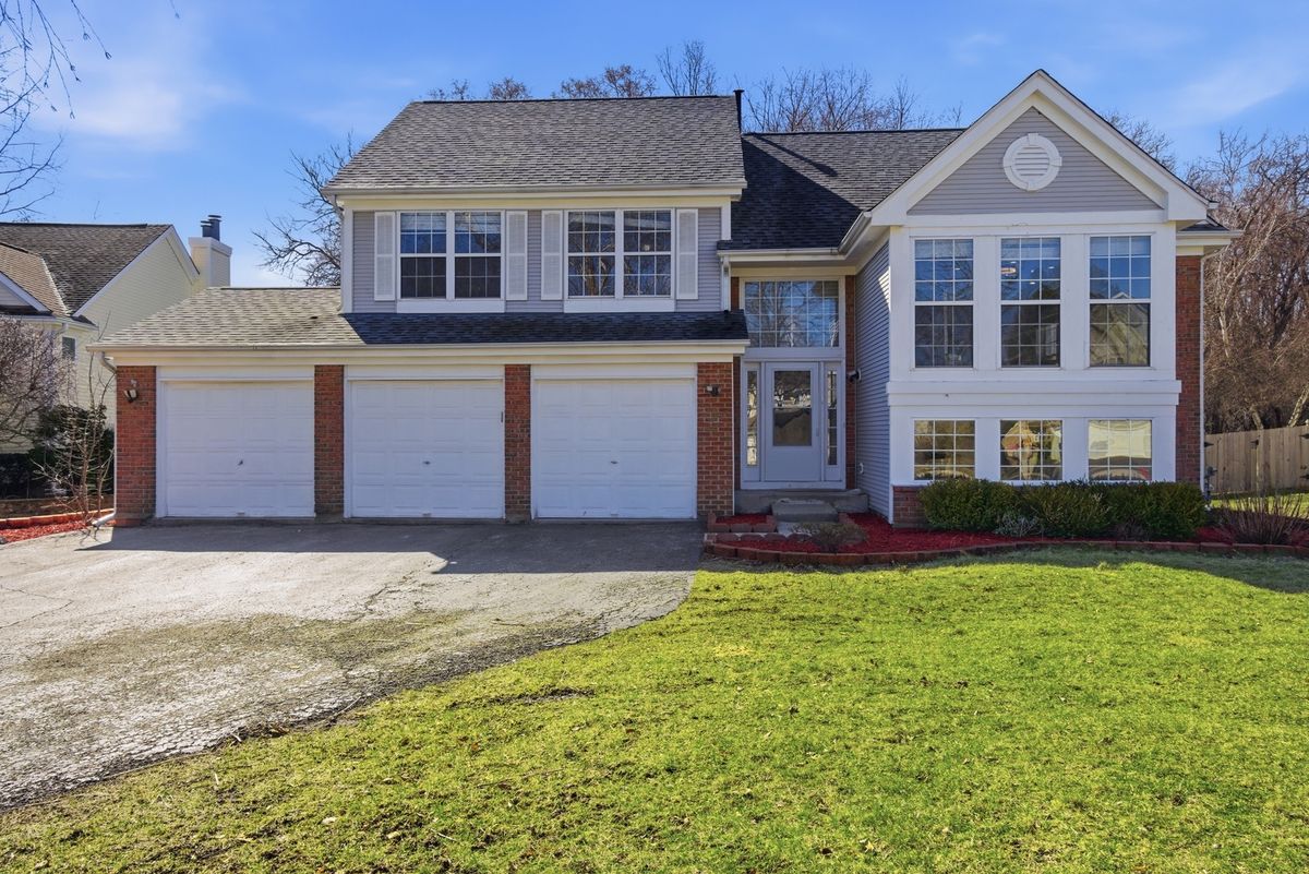 6349 Braxton Court, Gurnee, IL 60031