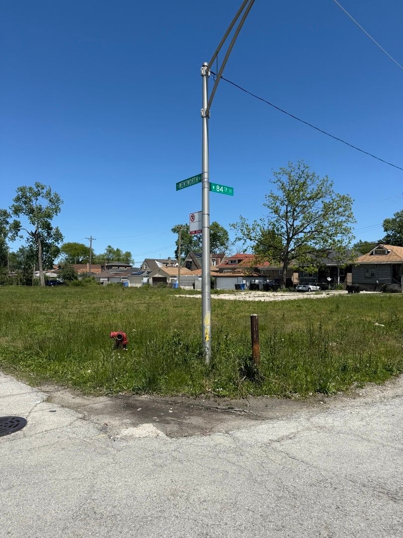 8339 S Wentworth Avenue — Chicago, IL 60620