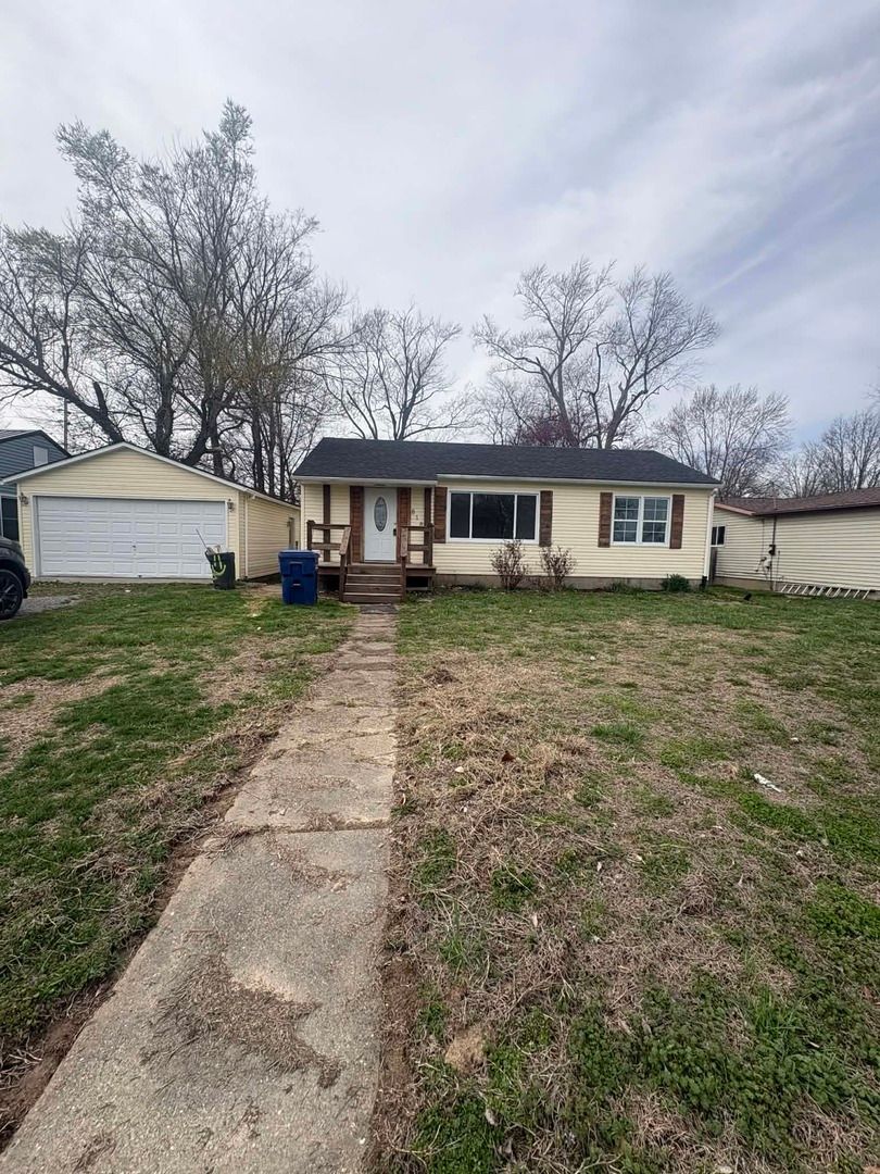 818 S Church Street — Carmi, IL 62821
