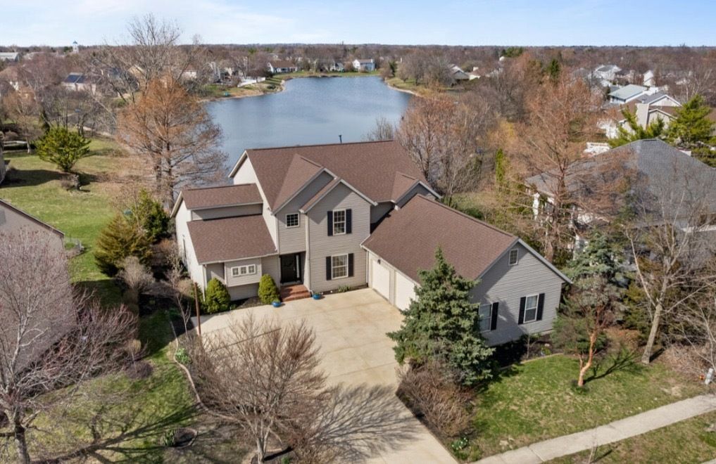 2804 Wedgewood Drive — Champaign, IL 61822