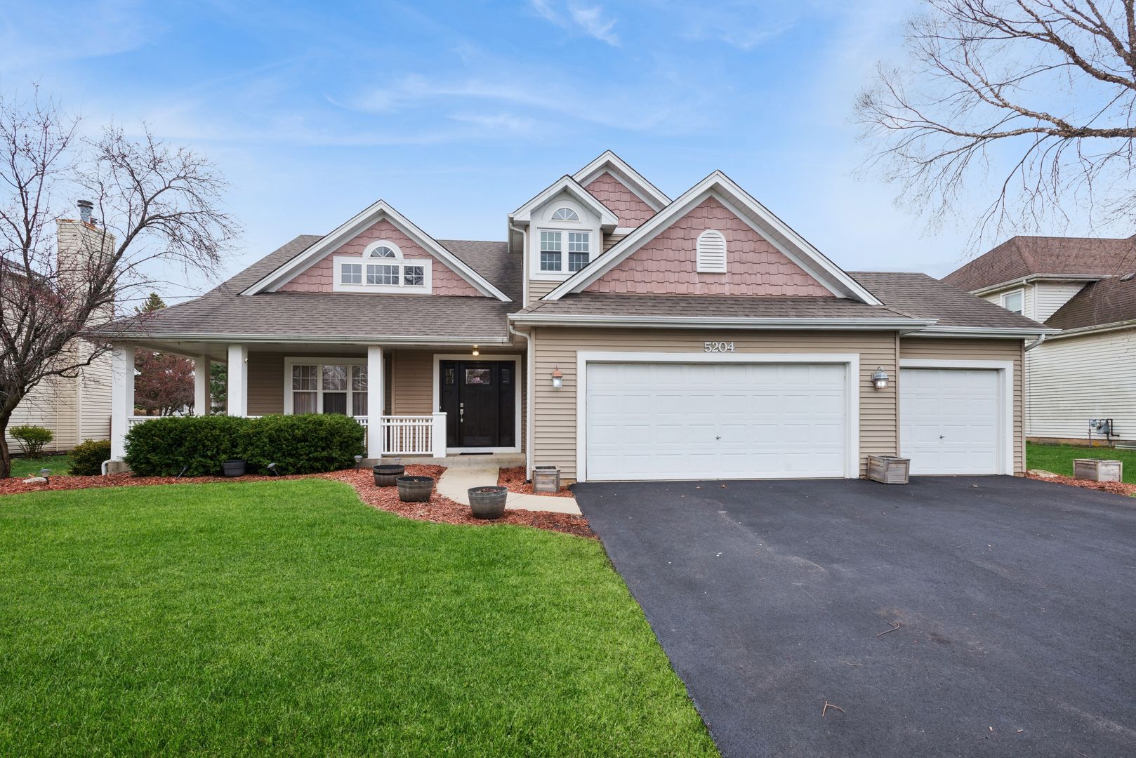 5204 Chokeberry Drive — Naperville, IL 60564