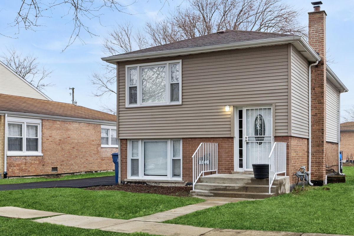 2808 140th Place, Blue Island, IL 60406