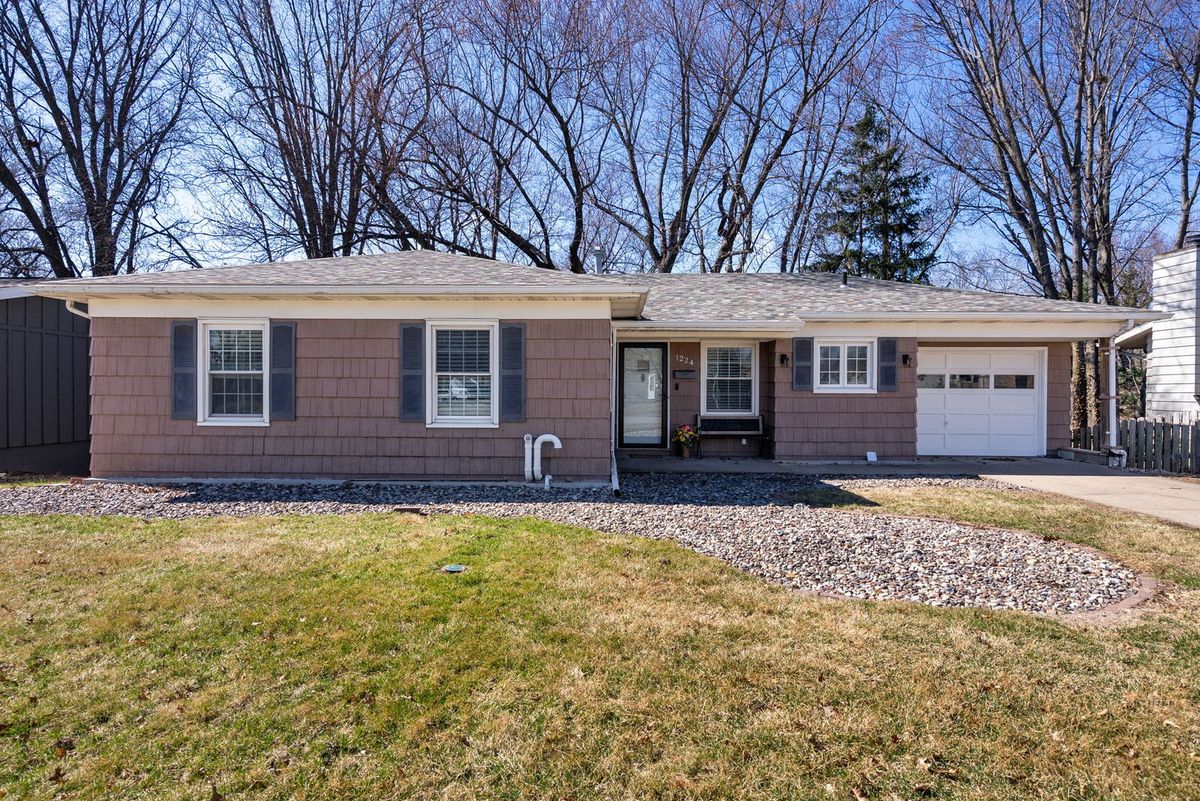 1224 14th Street, Bettendorf, IA 52722