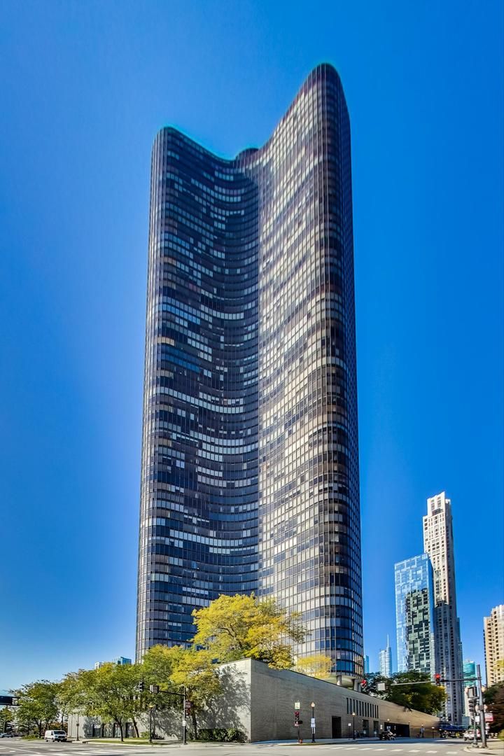 505 N Lake Shore Drive #5302 — Chicago, IL 60611