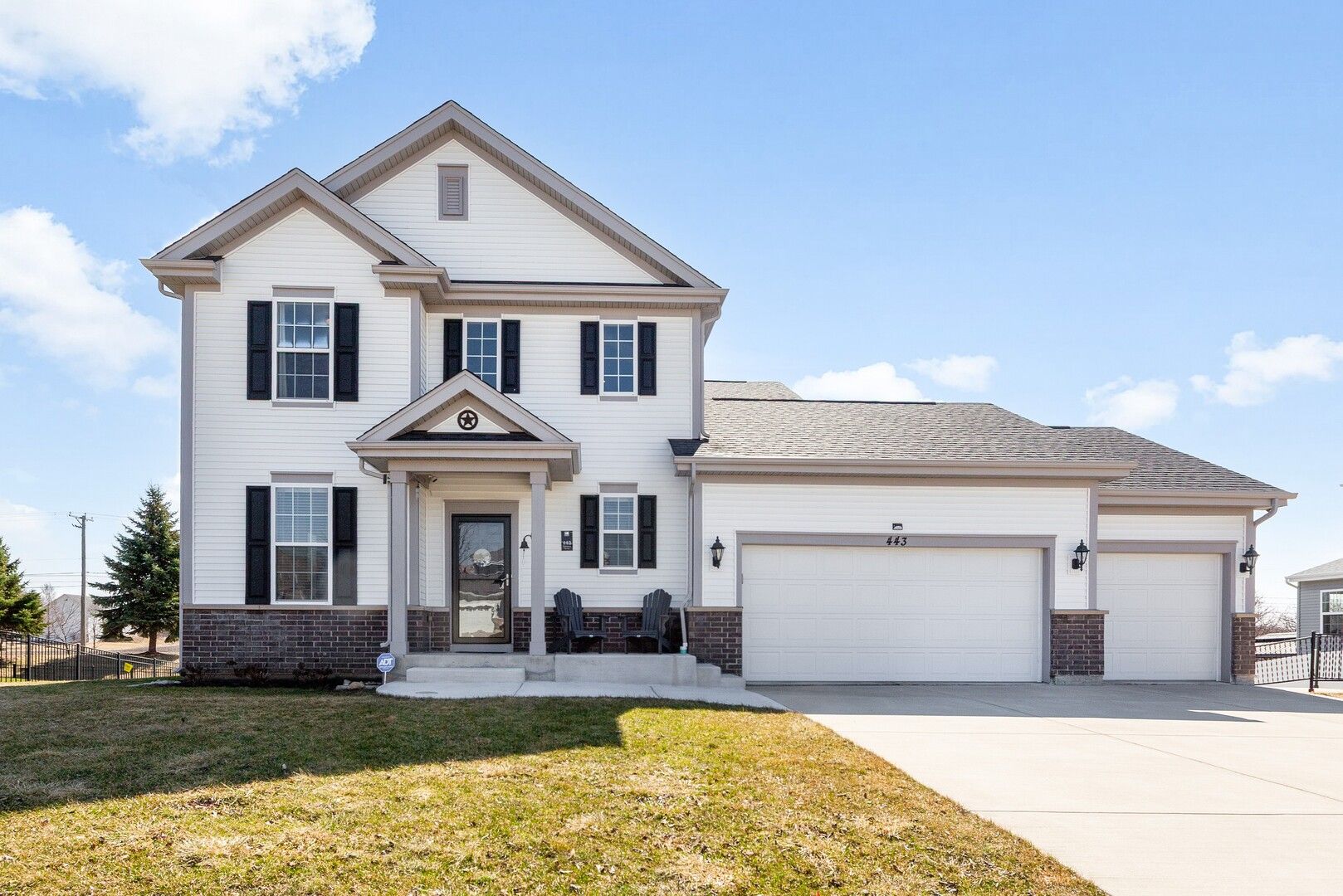 443 Zachary Drive — Hampshire, IL 60140