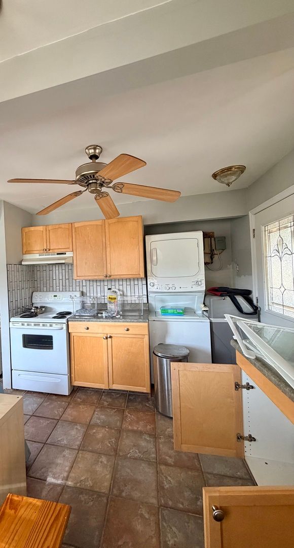 65 Galena Oaks Drive, Elizabeth, IL 61028