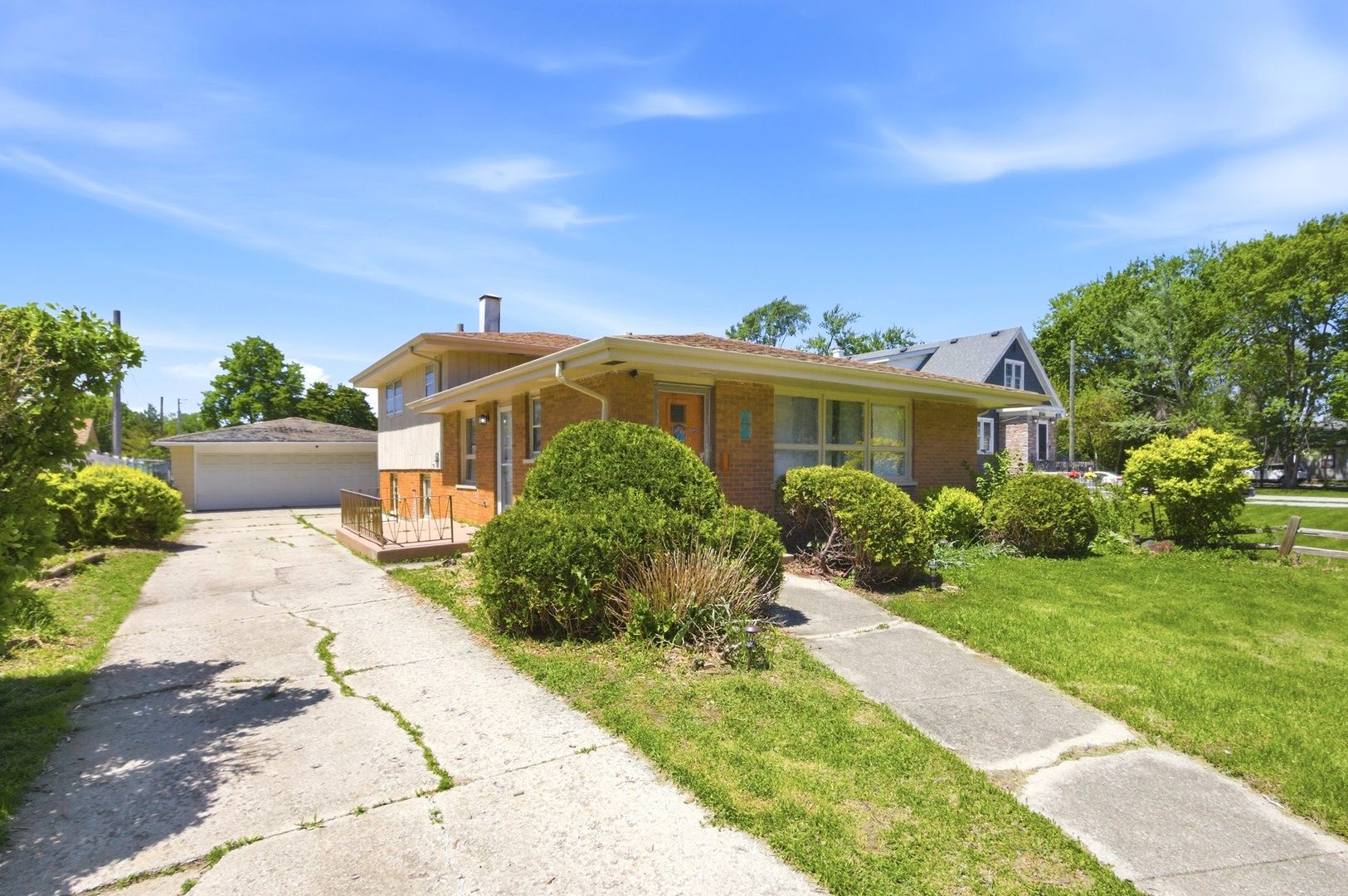 9224 Melvina Avenue — Oak Lawn, IL 60453